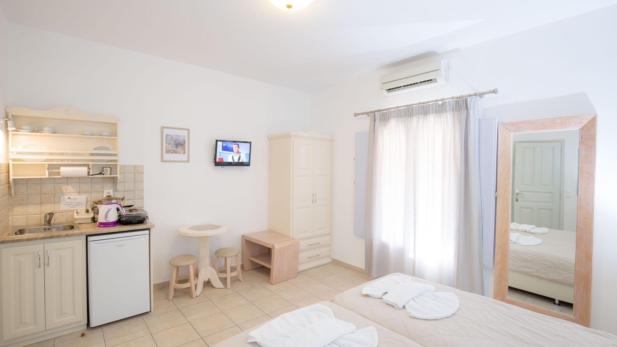 Erato Apartments Тира Экстерьер фото